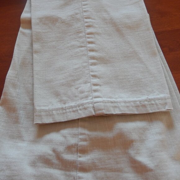 Jeans - Picture 2 of 3